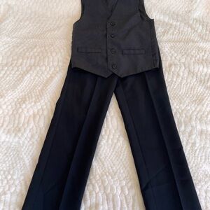 Comfortable Boys suit pieces